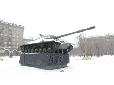 WWII Tank, opposite MMK Museum, Magnitogorsk: MMK Museum, Ural Cities 2013